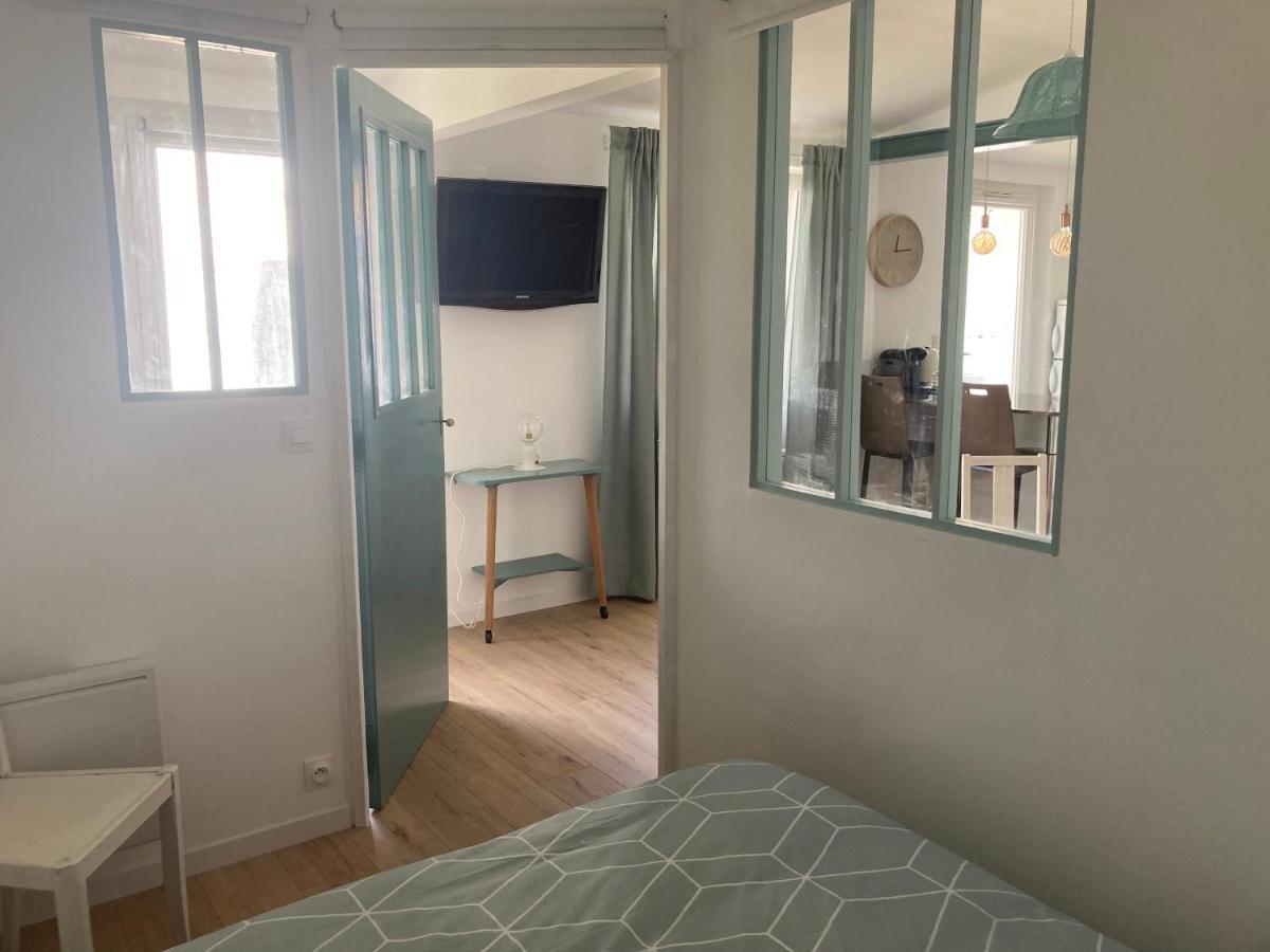 Quarto em Acomodações Particulares Independant 30m2 4 Pers Quartier Des Roses *