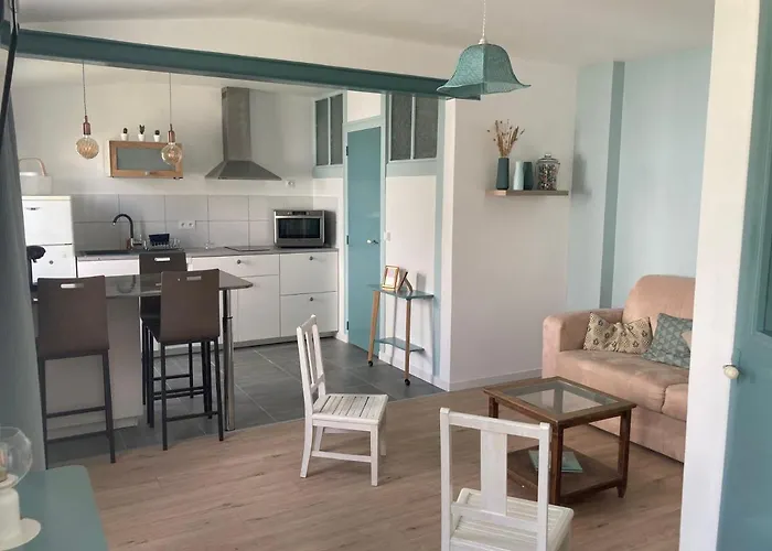 Studio Independant 30M2 4 Pers Chez L\'Habitant Quartier Des Roses